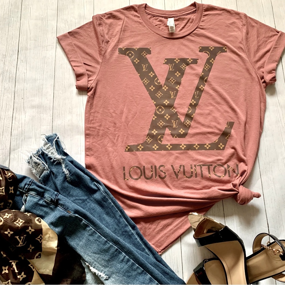 “Pretty In Pink”💖 Sassy T-shirt